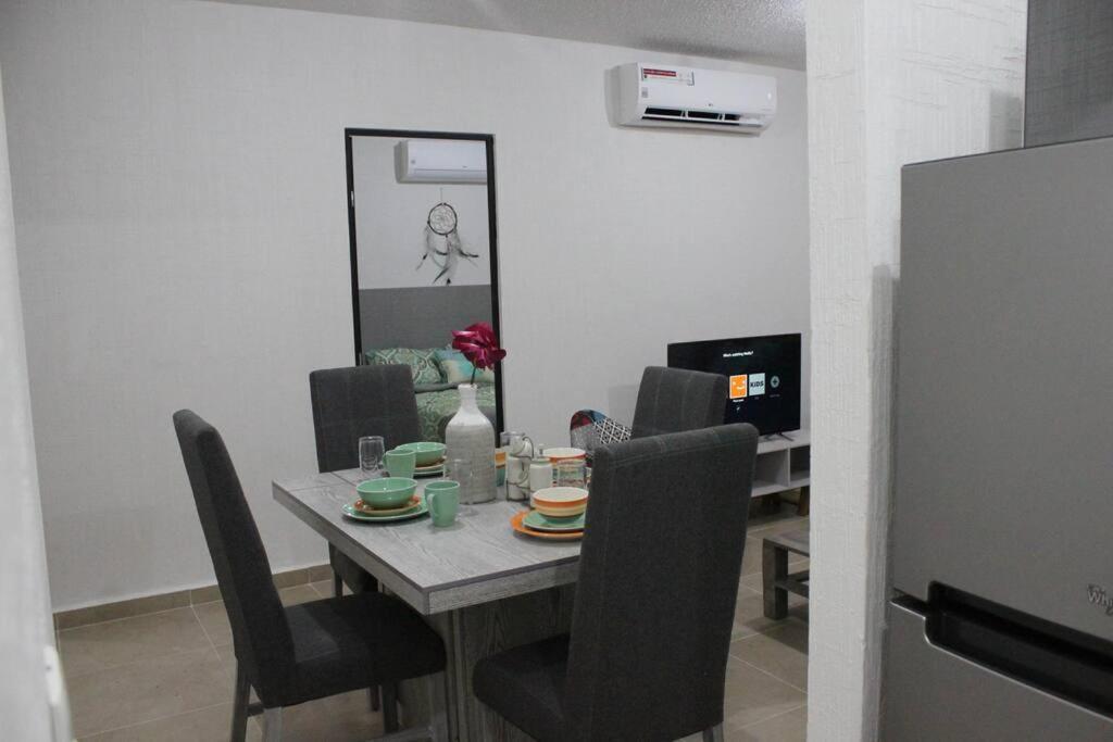 Appartement Depa De Playa C/Alberca Cerca De La 5A Avenida à Playa del Carmen Extérieur photo